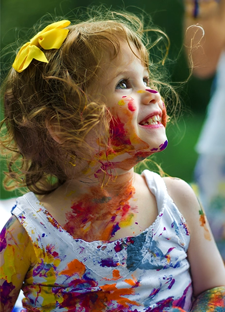 Fingerpainting Kid covered in paint